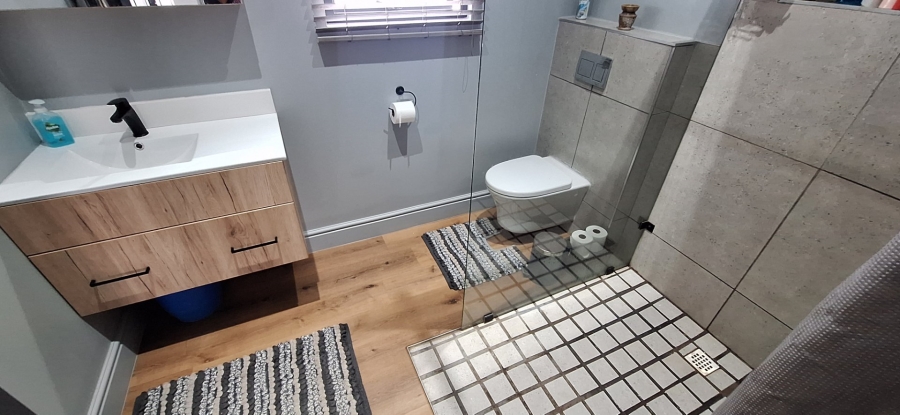 3 Bedroom Property for Sale in Albertinia Western Cape